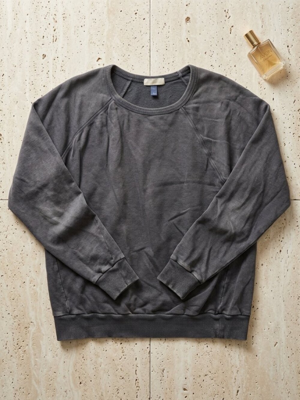 Universal Thread Vintage-Washed Charcoal Raglan Sweatshirt with Ribbed Trim L - Picture 3 of 3